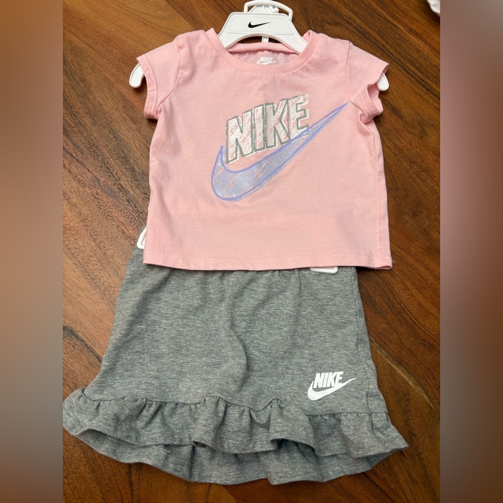 Nike Light Pink Graphic Tee